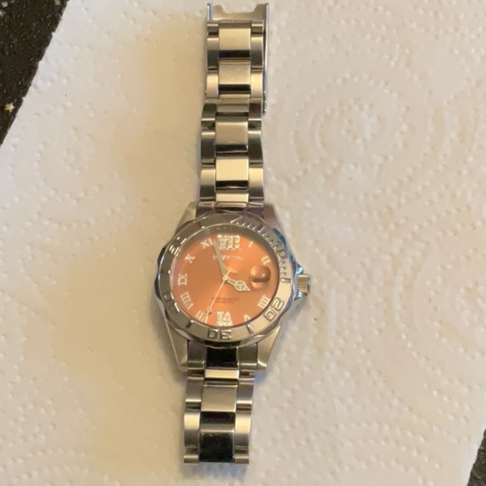 Genuine INVICTA stainless steel watch with date window and second hand